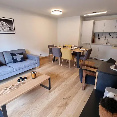 6 Pers Avec Terrasse Au Coeur Du Village, Neuve Avec Sauna Et Parking - Fr-1-598-141 * Les Gets
