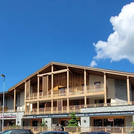 6 Pers Avec Terrasse Au Coeur Du Village, Neuve Avec Sauna Et Parking - Fr-1-598-141 Apartment Les Gets